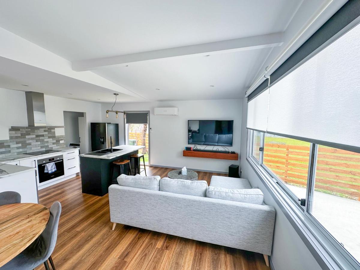 Luxury Holiday Unit 8Min Walk To Town Center With Boat Parking Mallacoota Exterior foto