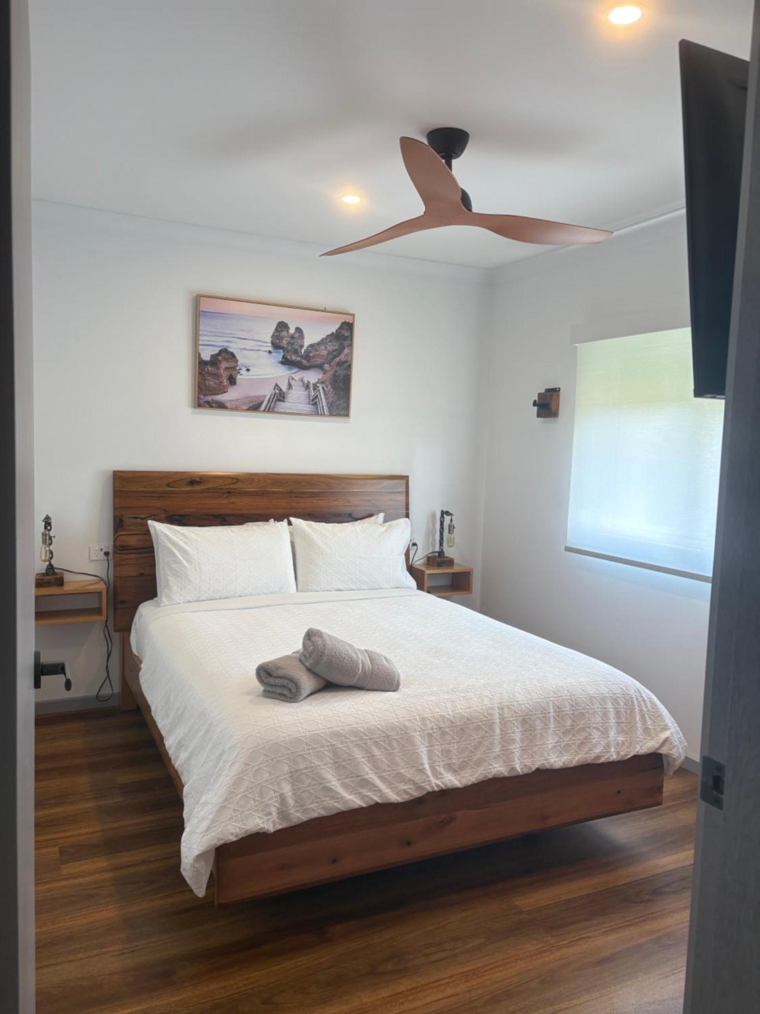 Luxury Holiday Unit 8Min Walk To Town Center With Boat Parking Mallacoota Exterior foto